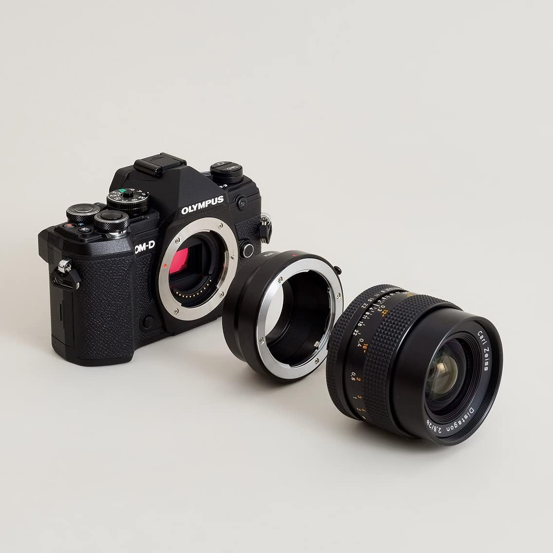 Urth Lens Mount Adapter: Compatible with Olympus OM Lens to Micro Four Thirds (M4/3) Camera Body