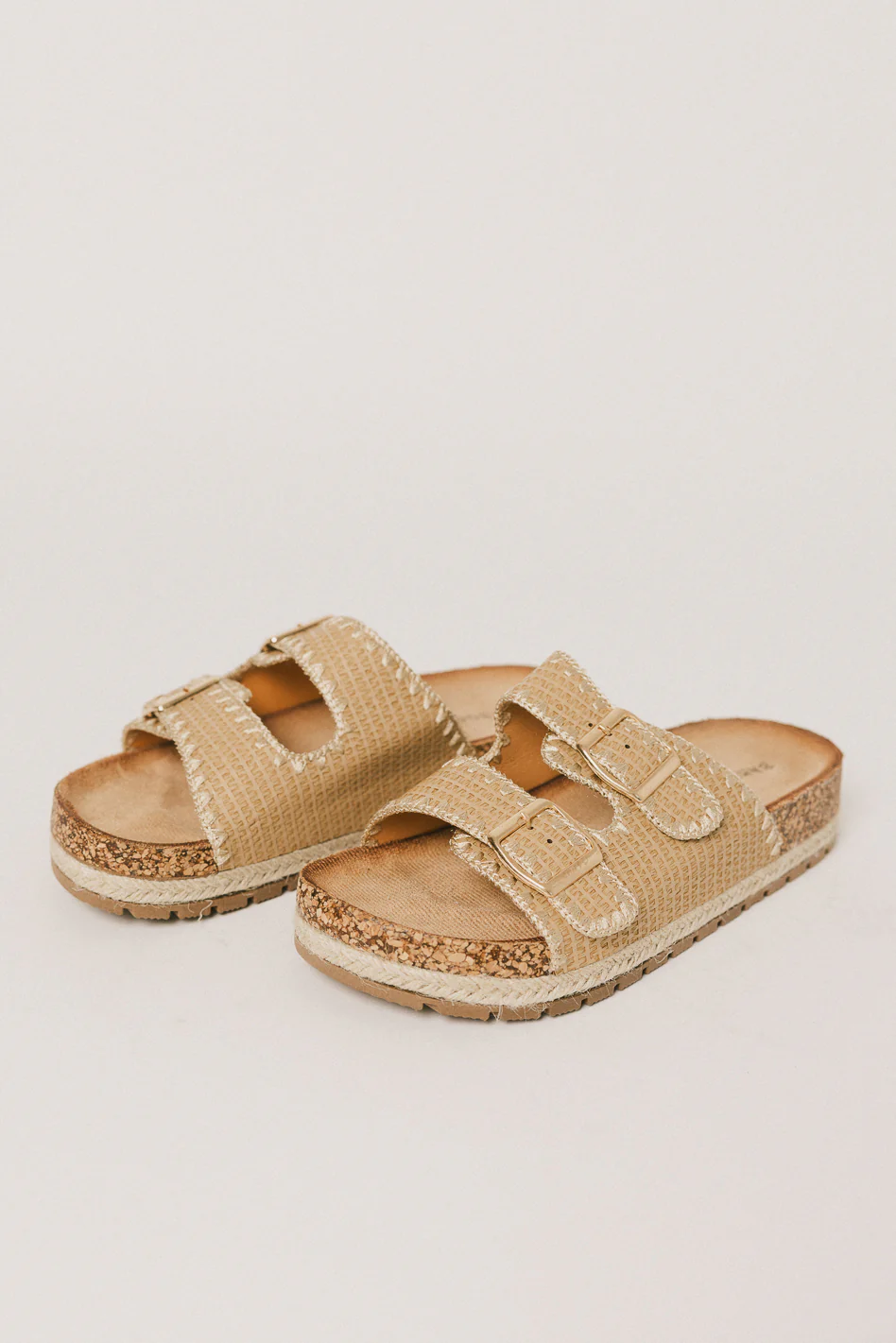 Brooks Sandal in Natural