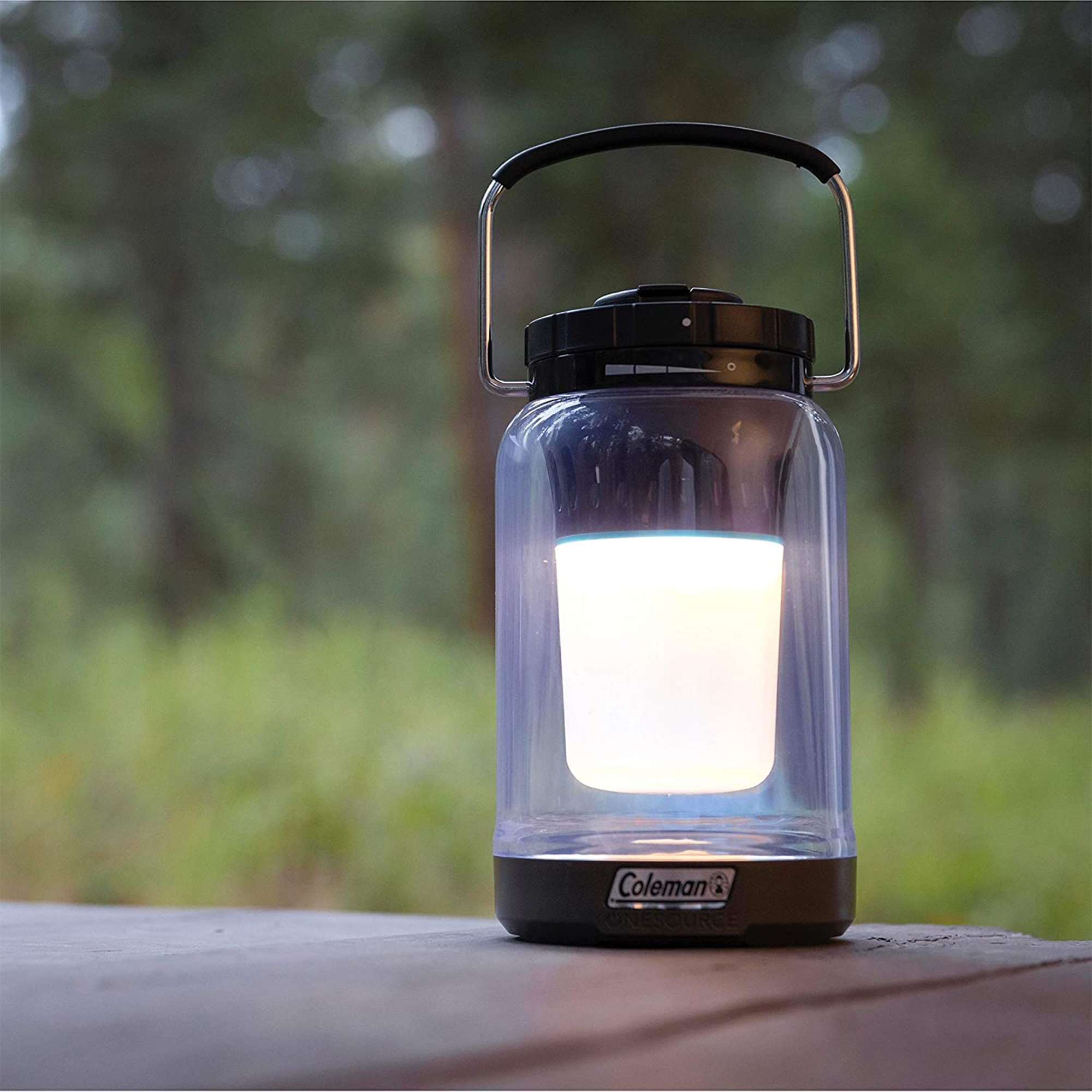 Coleman OneSource 600 Lumens Outdoor Lantern w/ Charging Station (2 Pack)