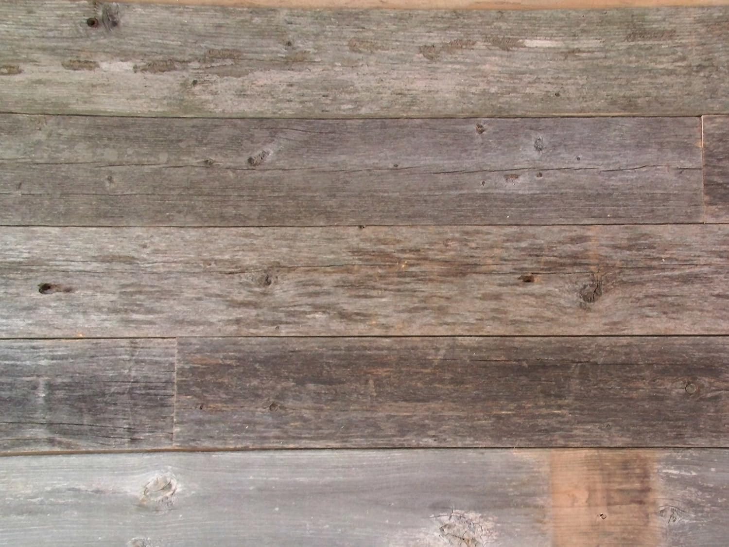 Real Wood - Reclaimed barn Wood Wall Paneling. Planks for Accent Walls- Easy Nail Up Application (46 Square feet)
