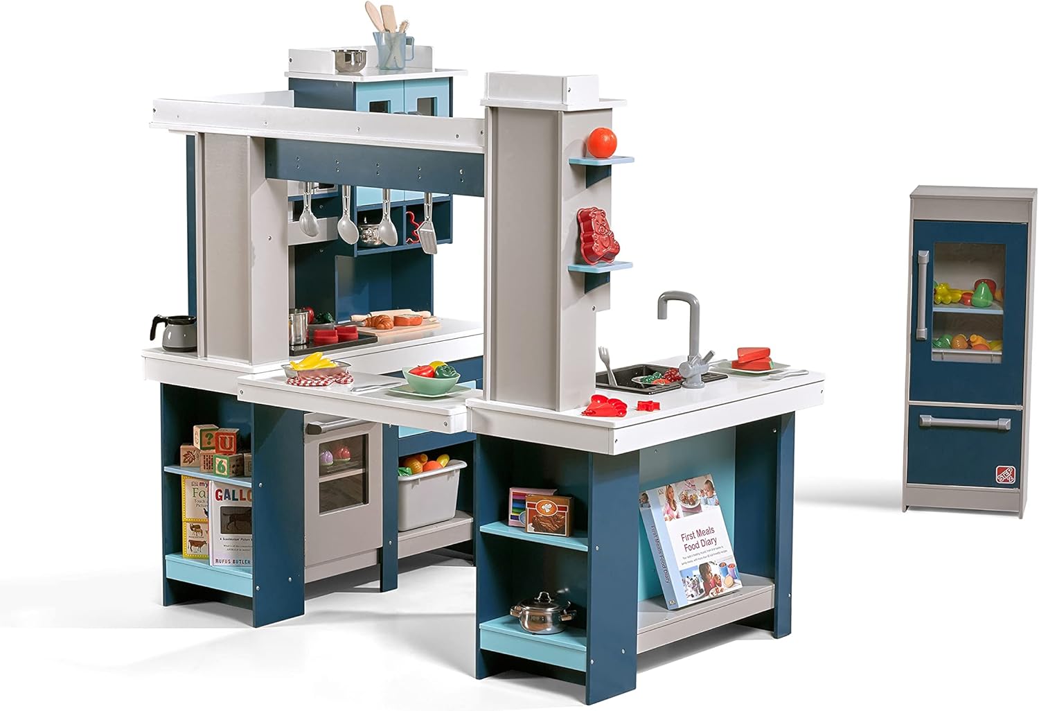 Step2 Grand Walk-In Wooden Kitchen Set for Kids, Indoor/Outdoor Pretend Play Kitchen, Ages 3+ Years Old, 15 Piece Toy Accessory Set, Easy Assembly