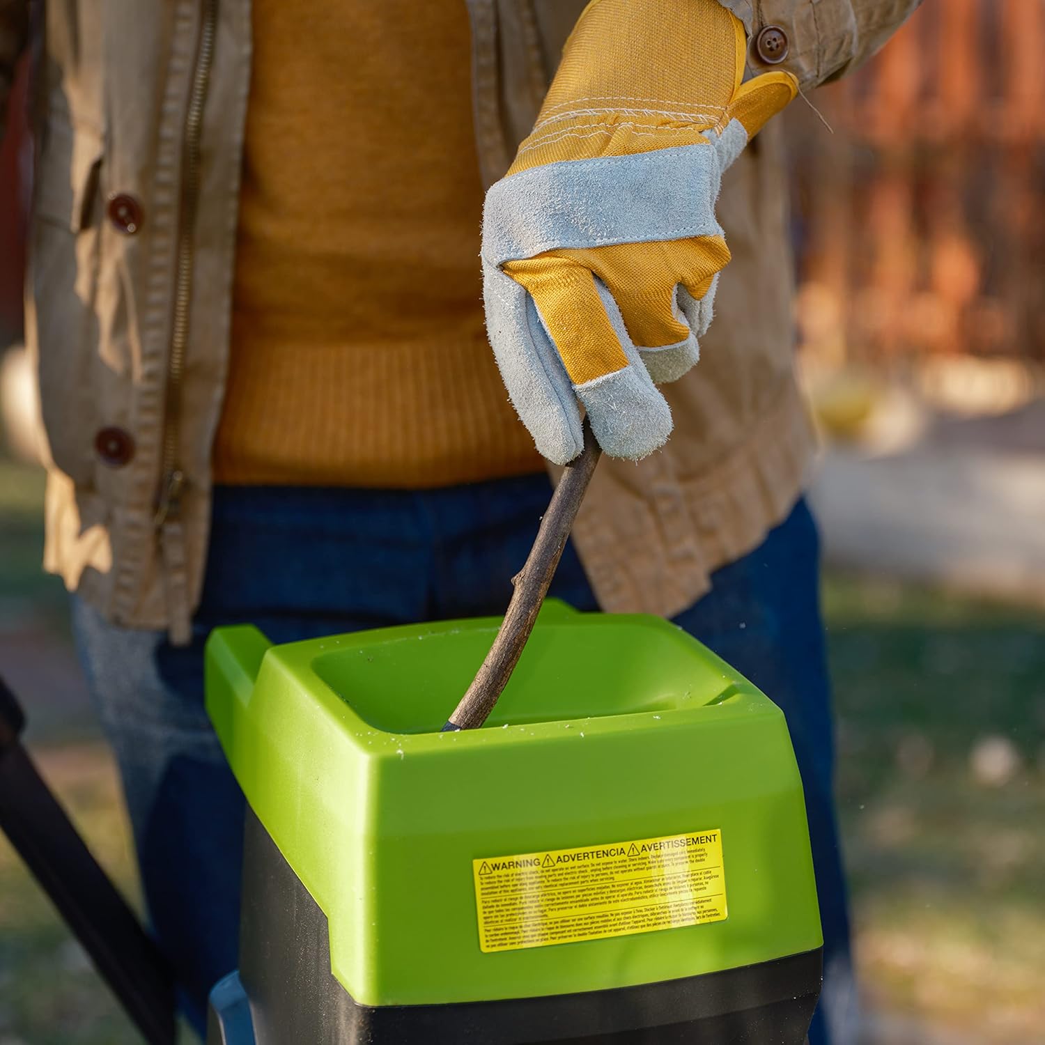 Earthwise Power Tools by ALM GS015 15-Amp Electric Corded Chipper/Shredder with Collection Bag, Green/Black