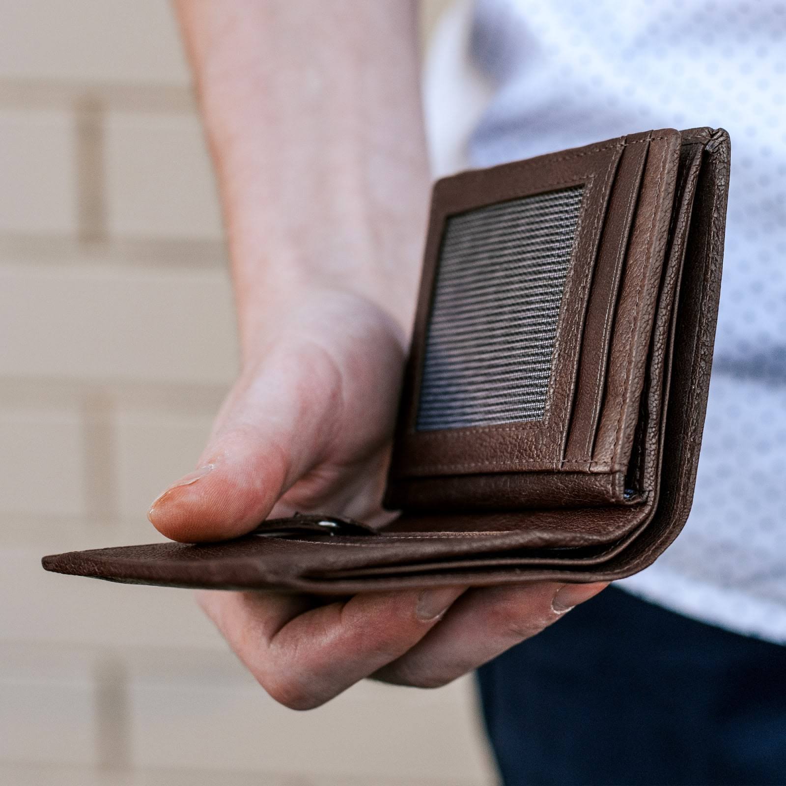 Brown California Slim Vertical Wallet - Lucleon - Men