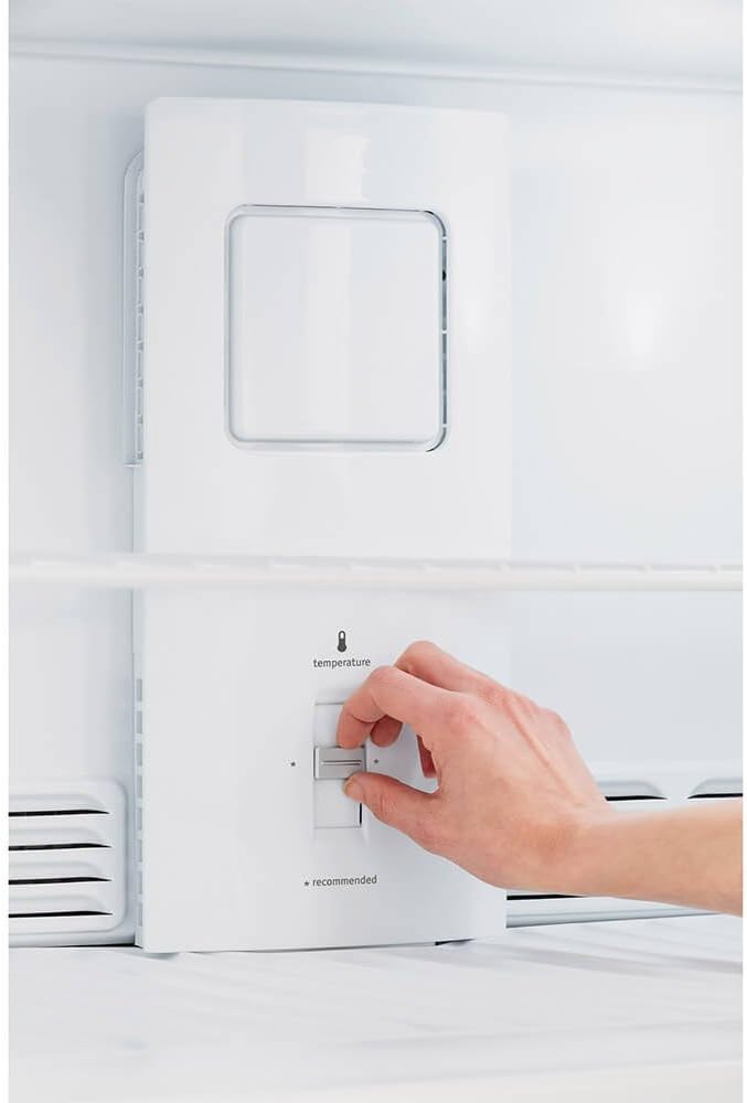 Frigidaire FFTR2021TW 30 Inch Freestanding Top Freezer Refrigerator with 20.4 cu. ft. Total Capacity, 2 Glass Shelves, 5.1 cu. ft. Freezer Capacity, Right Hinge with Reversible Doors,Hinge in White
