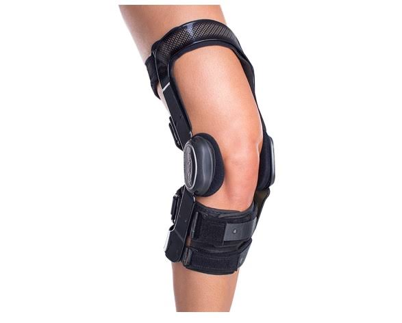 DonJoy FullForce Ligament Knee Brace (Size: Medium, Compartment: CI, Length: Standard, Side: Left)