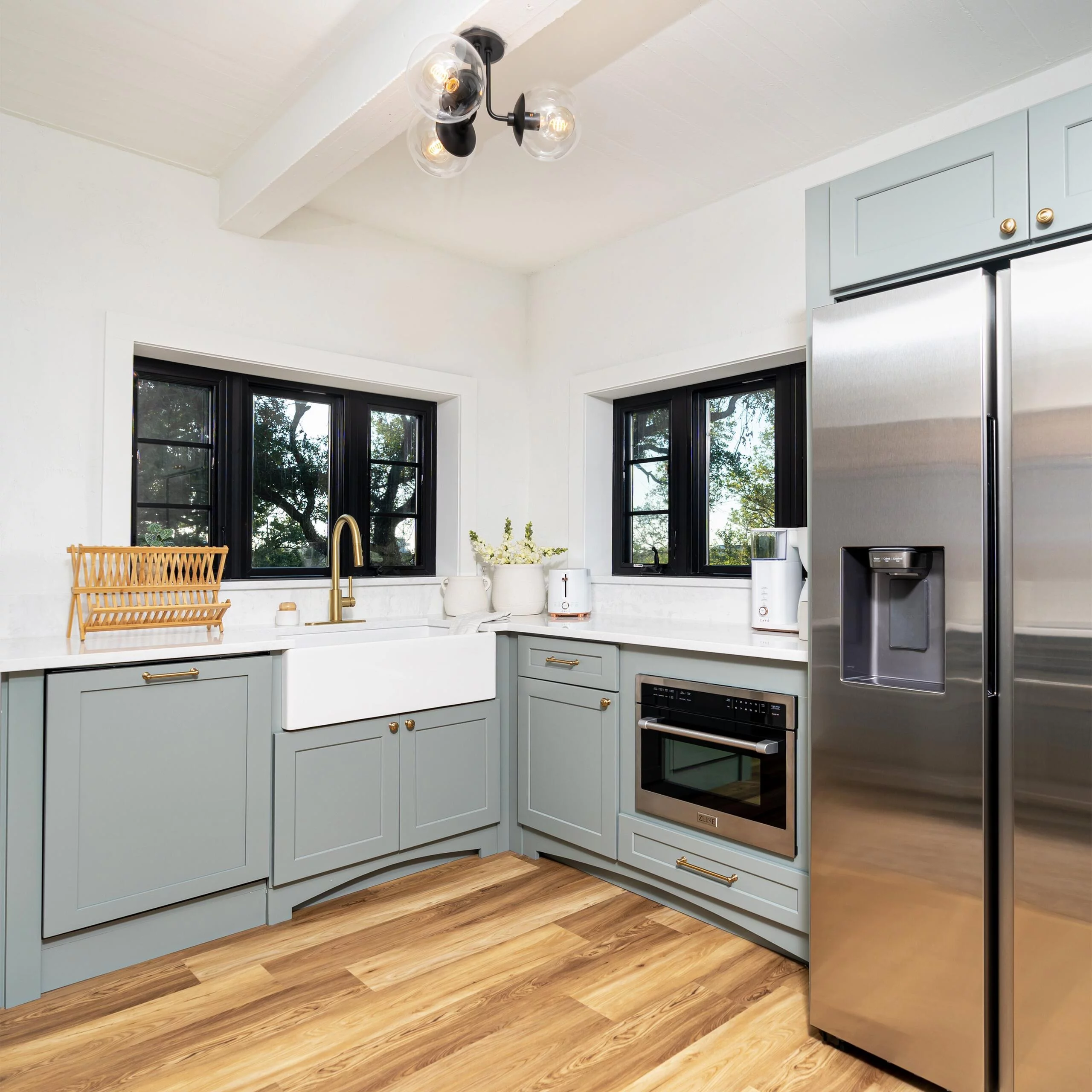 ZLINE 24 Microwave Oven in Stainless Steel