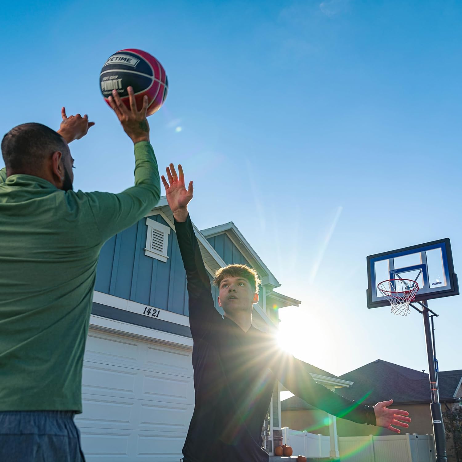 Lifetime 51550 Courtside Portable Basketball Hoop, 48-Inch Backboard