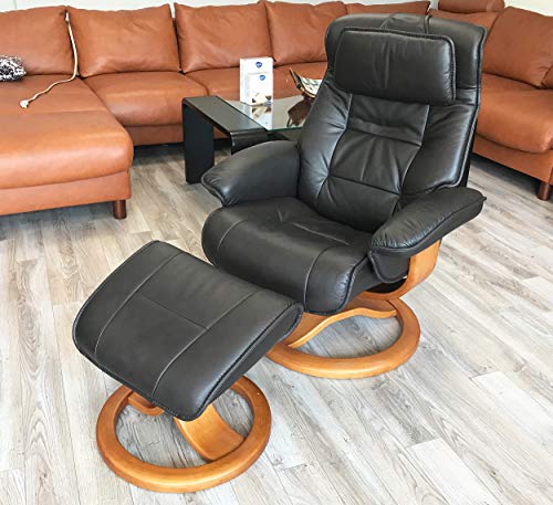 Large Ergonomic Recliner Chair with Ottoman in Stone NL 130 Nordic Line Leather with a Teak Wood Stain Base