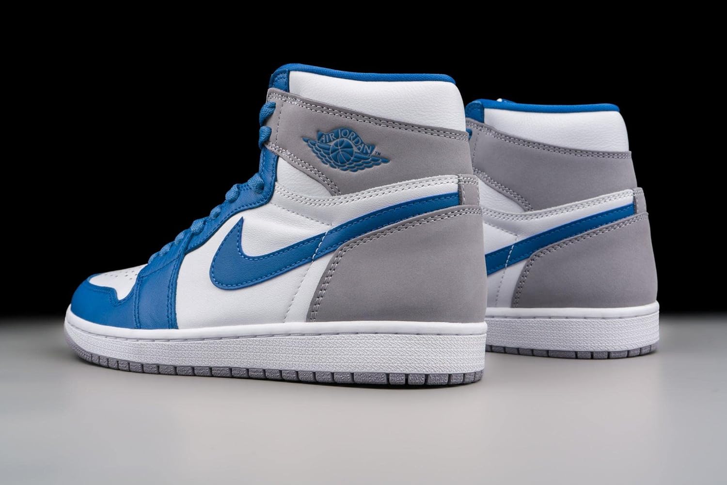 Jordan Men's 1 Retro High OG True Blue/White-Cement Grey (DZ5485 410) - 11