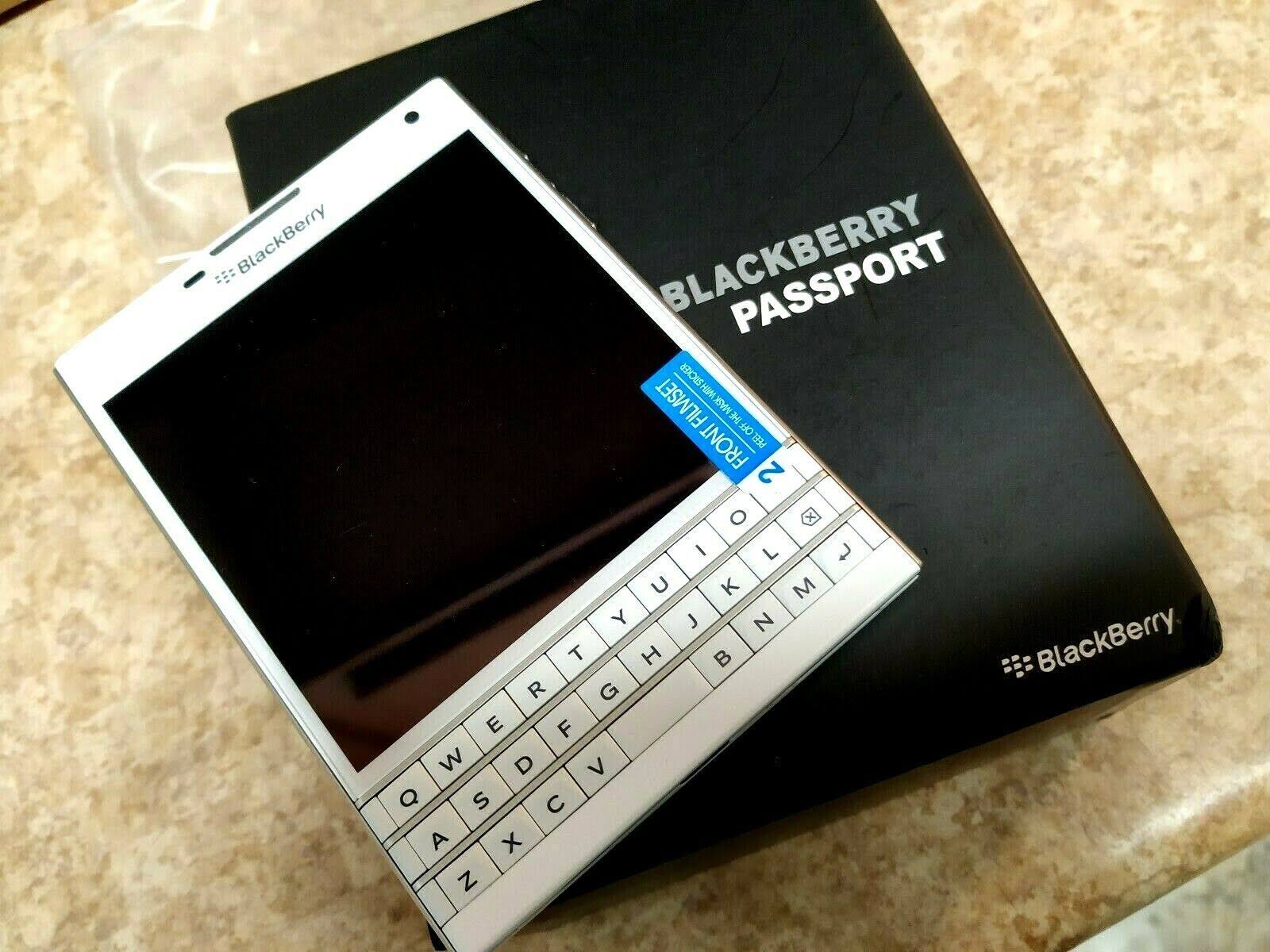 Blackberry Passport - Factory Unlocked Smartphone - White (U.S. Warranty)
