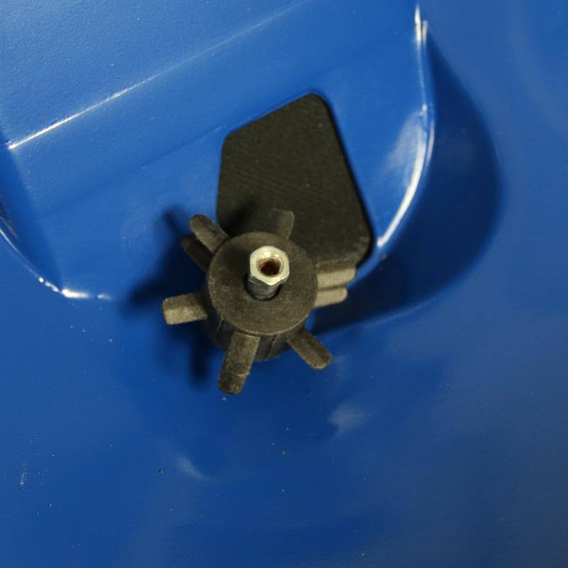 Chapin Broadcast Spreader for Salt 70 Pound