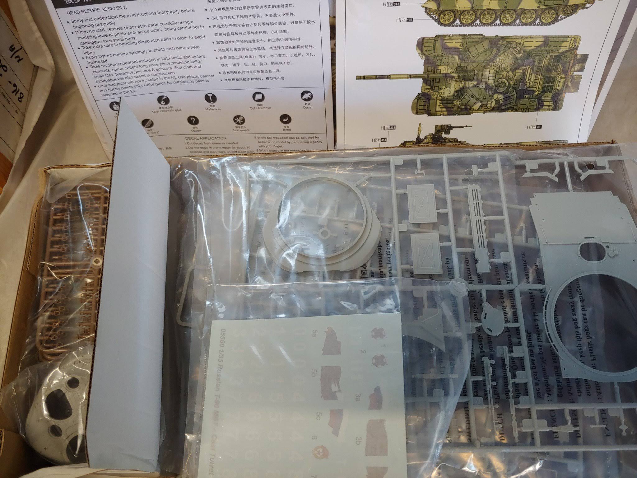 Trumpeter Russian T-90 MBT Cast Turret Model Kit
