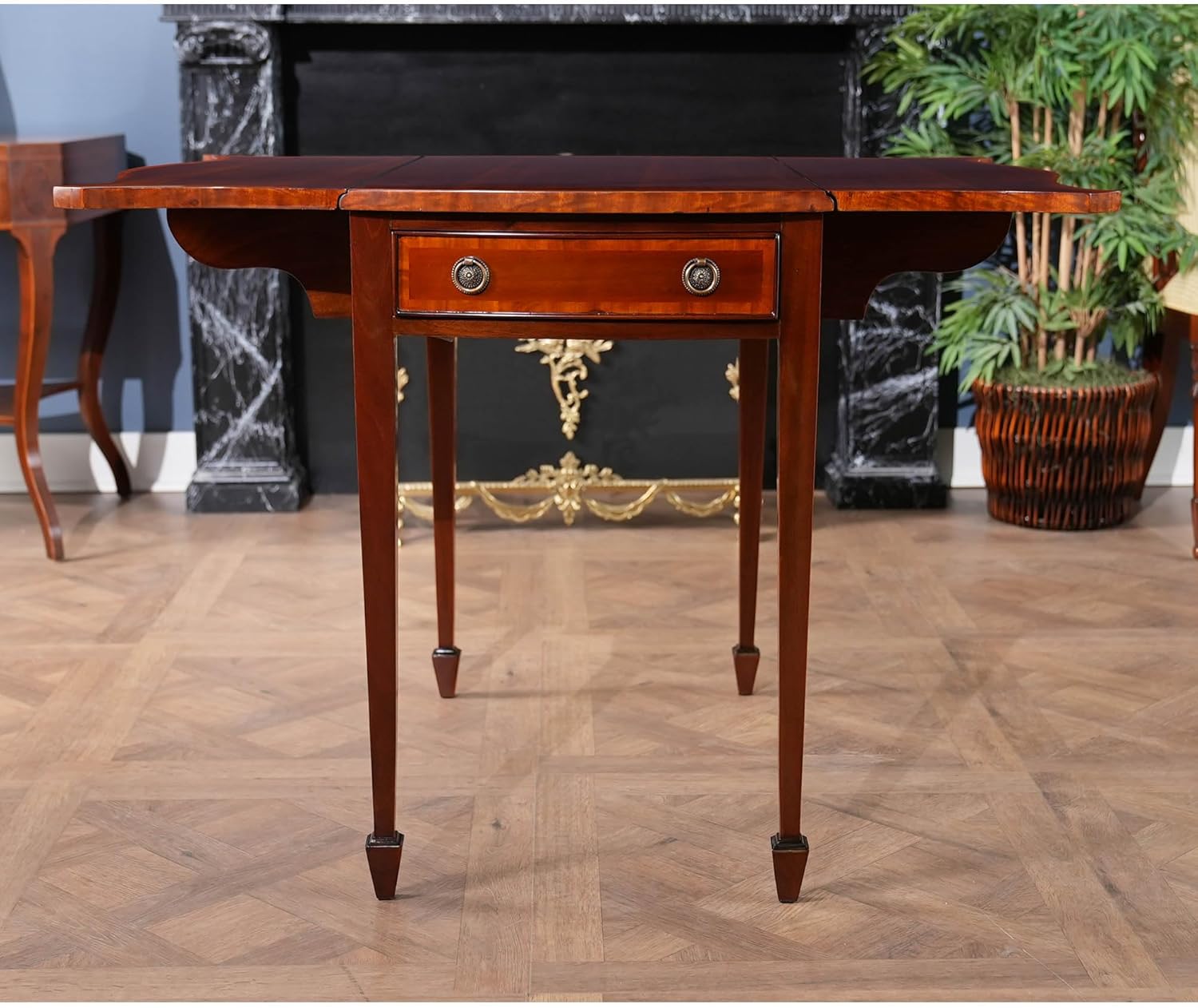 NSI051 Mahogany Pembroke Table
