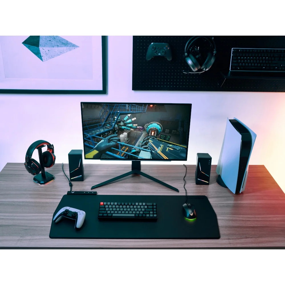 LG 27" UltraGear™ OLED Gaming Monitor QHD with 240Hz Refresh Rate 0.03ms Response Time - 27GR95QE-B
