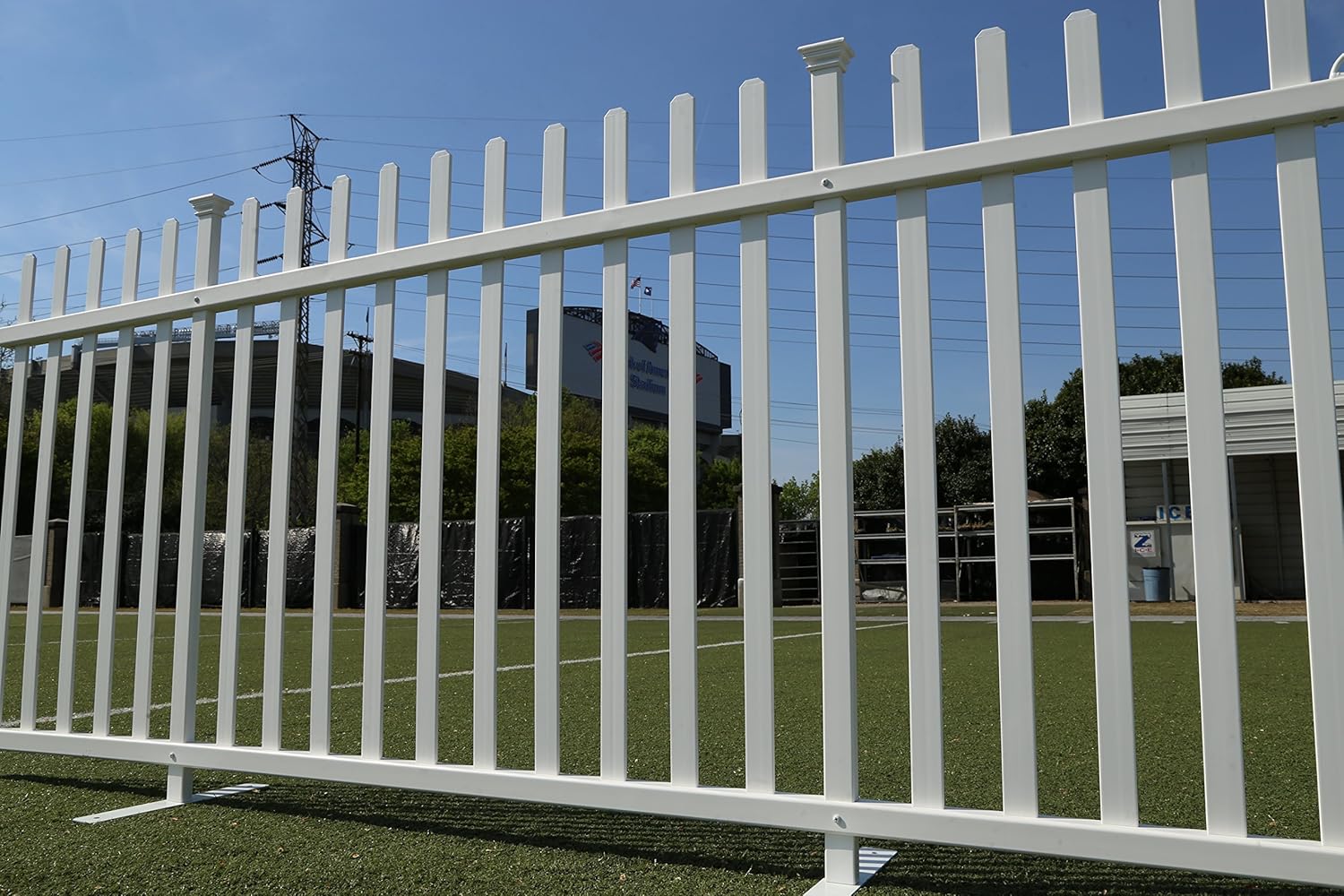Zippity Outdoor Products ZP19026 Lightweight Portable Vinyl Picket Fence Kit w/Metal Base(42" H x 92" W), White & ZP19071 Burbank Vinyl Fence Gate, White