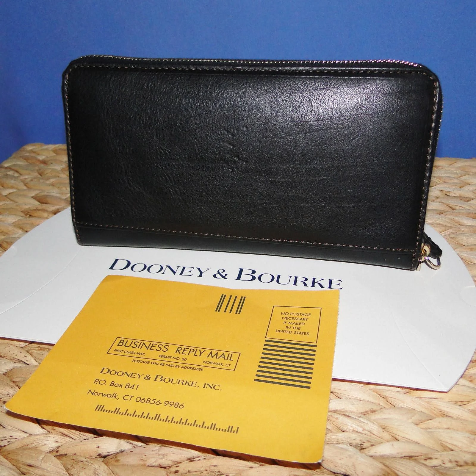 Dooney u0026 Bourke Florentine Large Zip Around Wristlet, Black