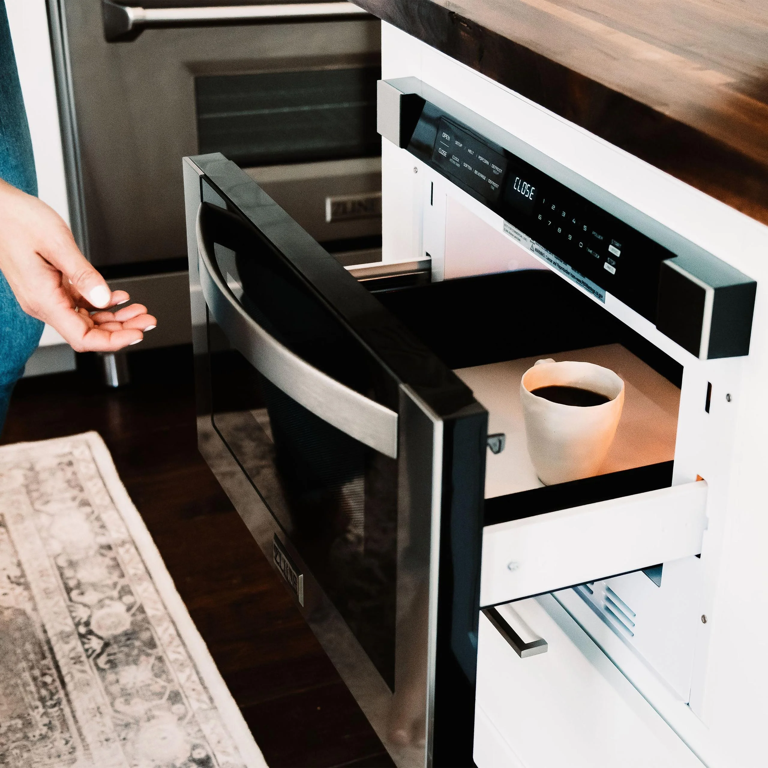 ZLINE 24" 1.2 cu. ft. Microwave Drawer in Black Stainless Steel
