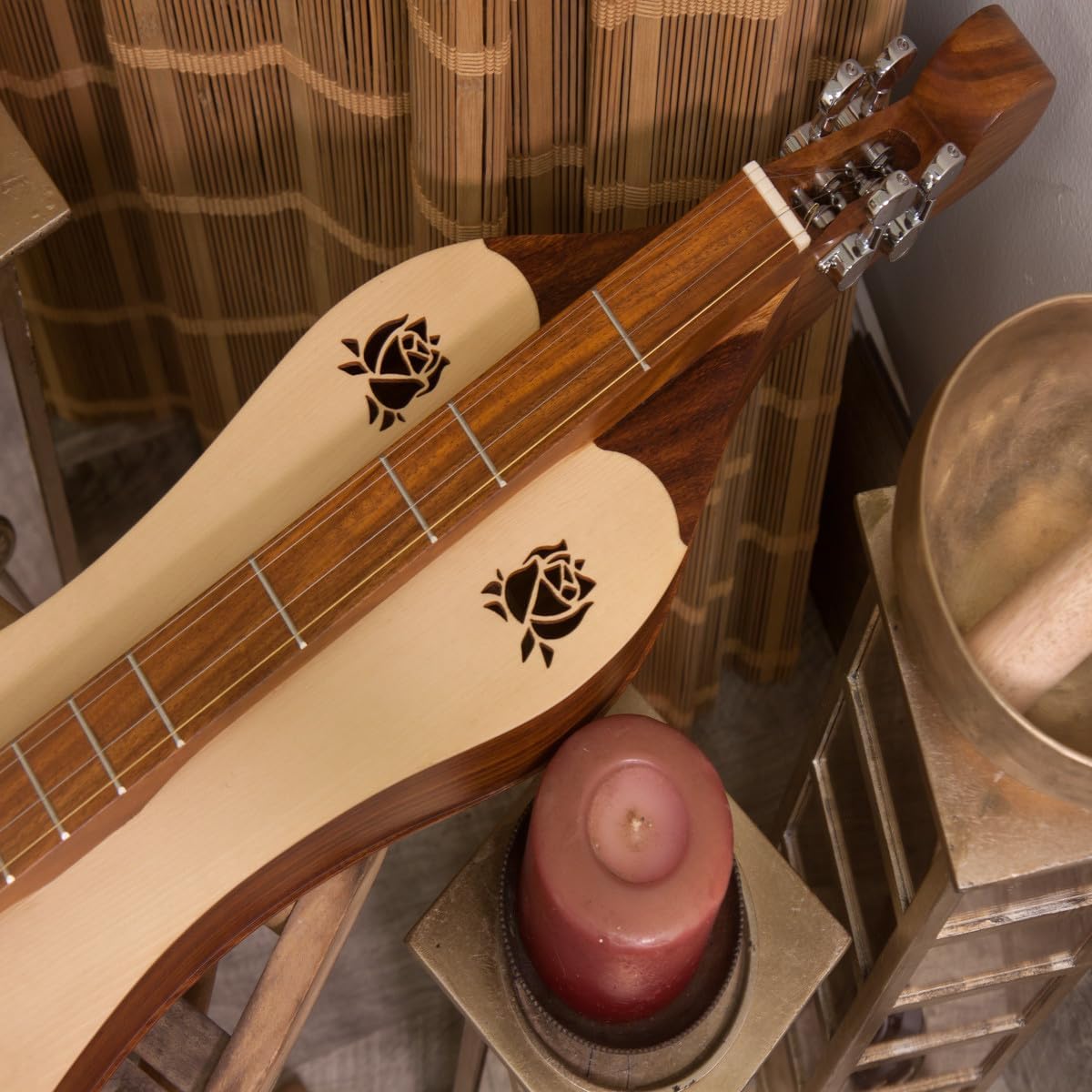 Roosebeck Grace Mountain Dulcimer w/Rose Soundholes - 4-Strngs