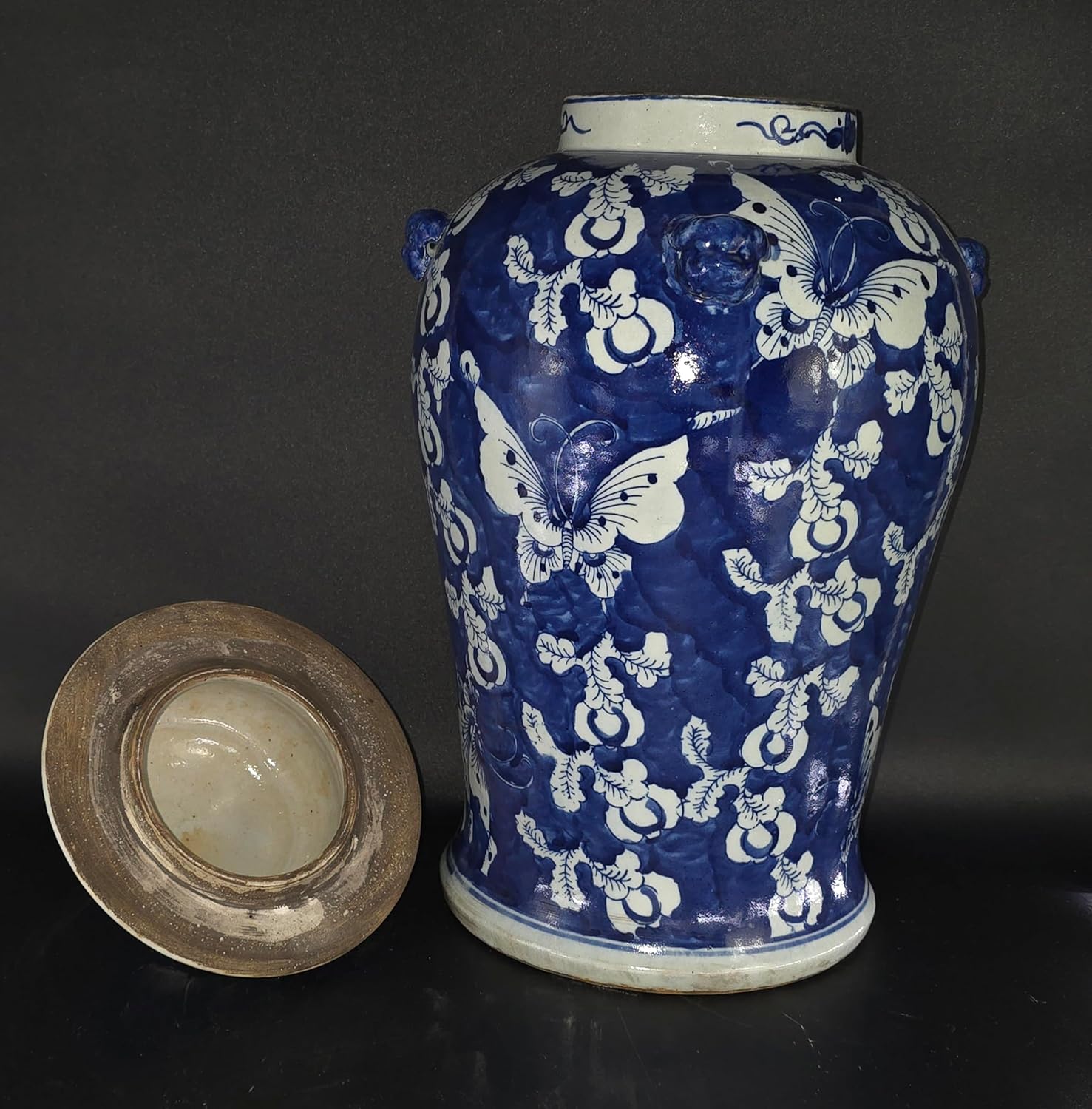 19" Antique like Finish Retro Blue and White Porcelain Blue Butterfly Temple Ceramic Ginger Jar Vase, China Ming Style, Jingdezhen (L1)