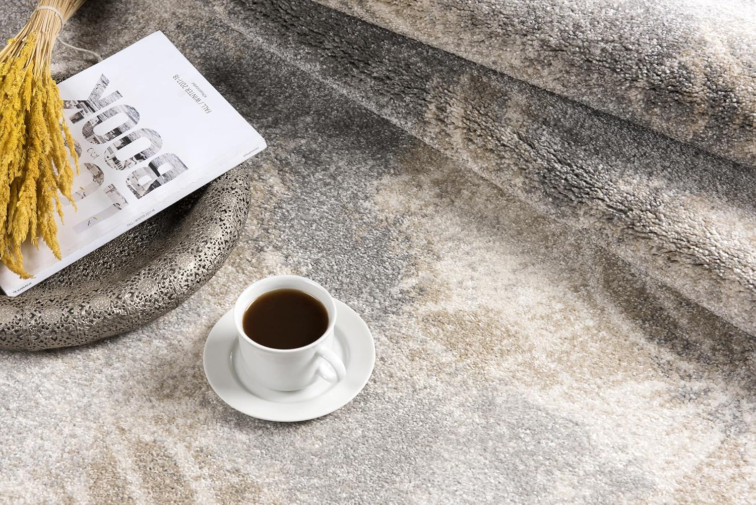 New Zealand Plush Contemporary Scandinavian Grey Brown Indoor Area Rug for Living Room, Bedroom, Dining Room, and Kitchen - 4' x 6' (3'9" X 5'6")