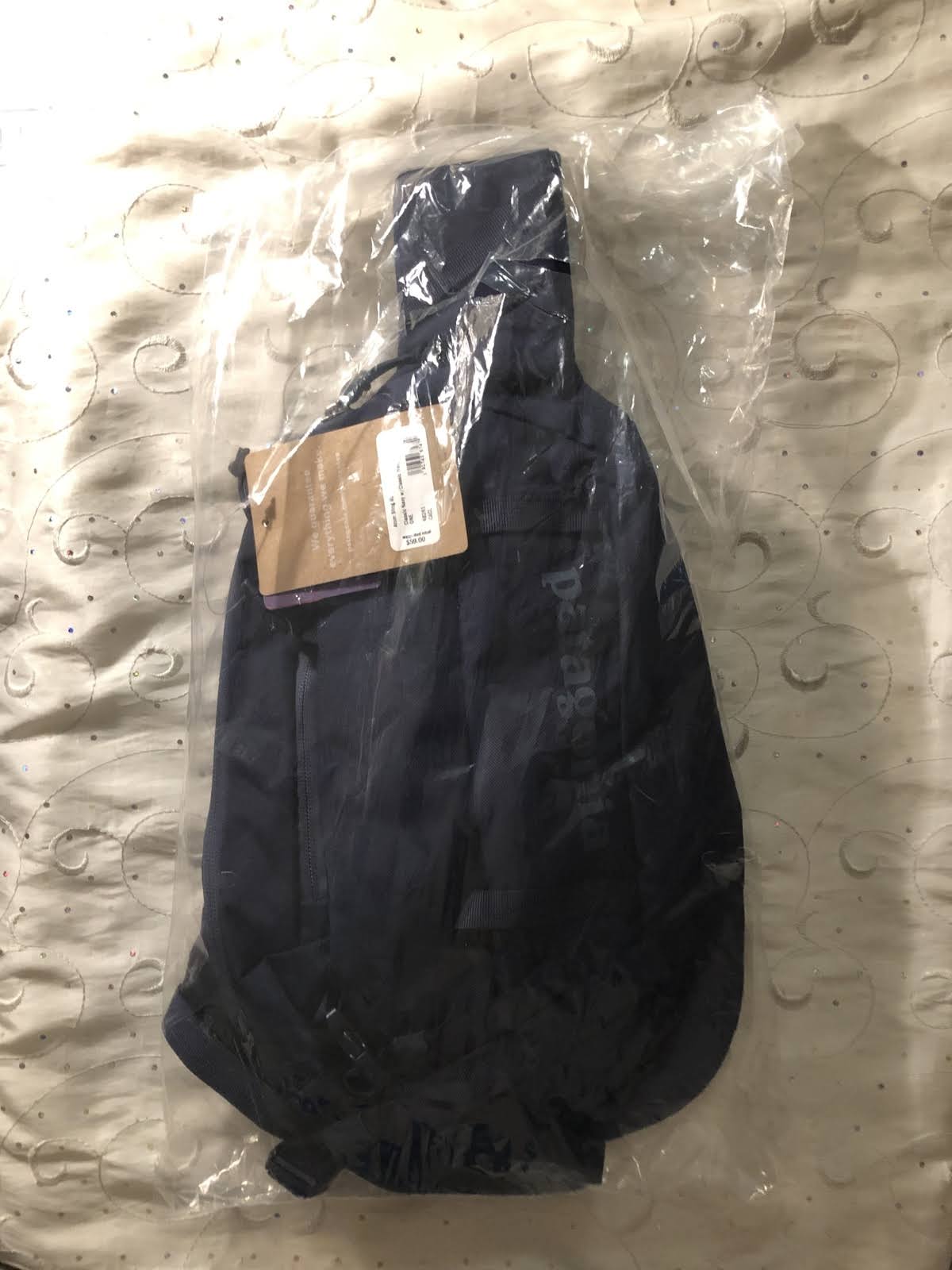 Patagonia - Atom Sling 8L Classic Navy