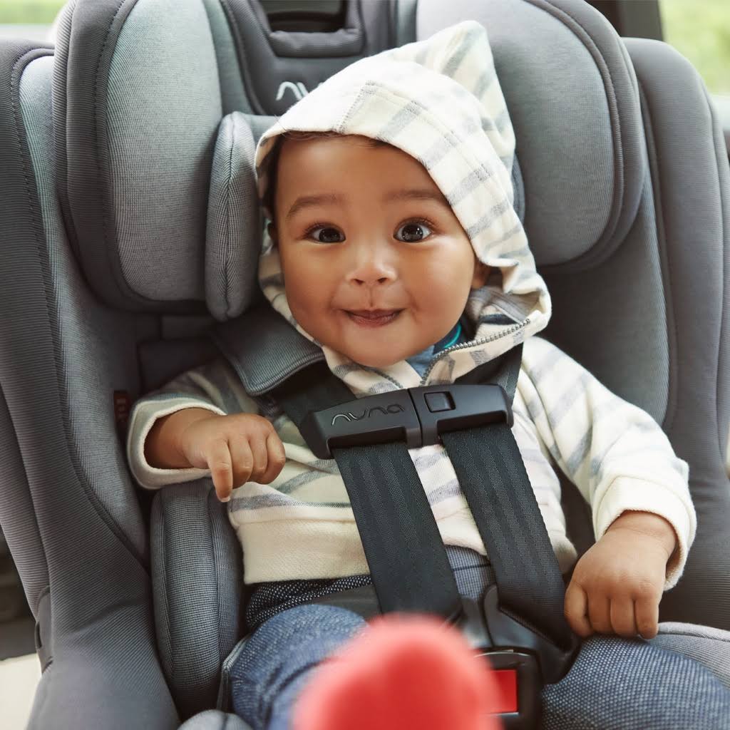 Nuna - Rava Convertible Car Seat - Blackberry