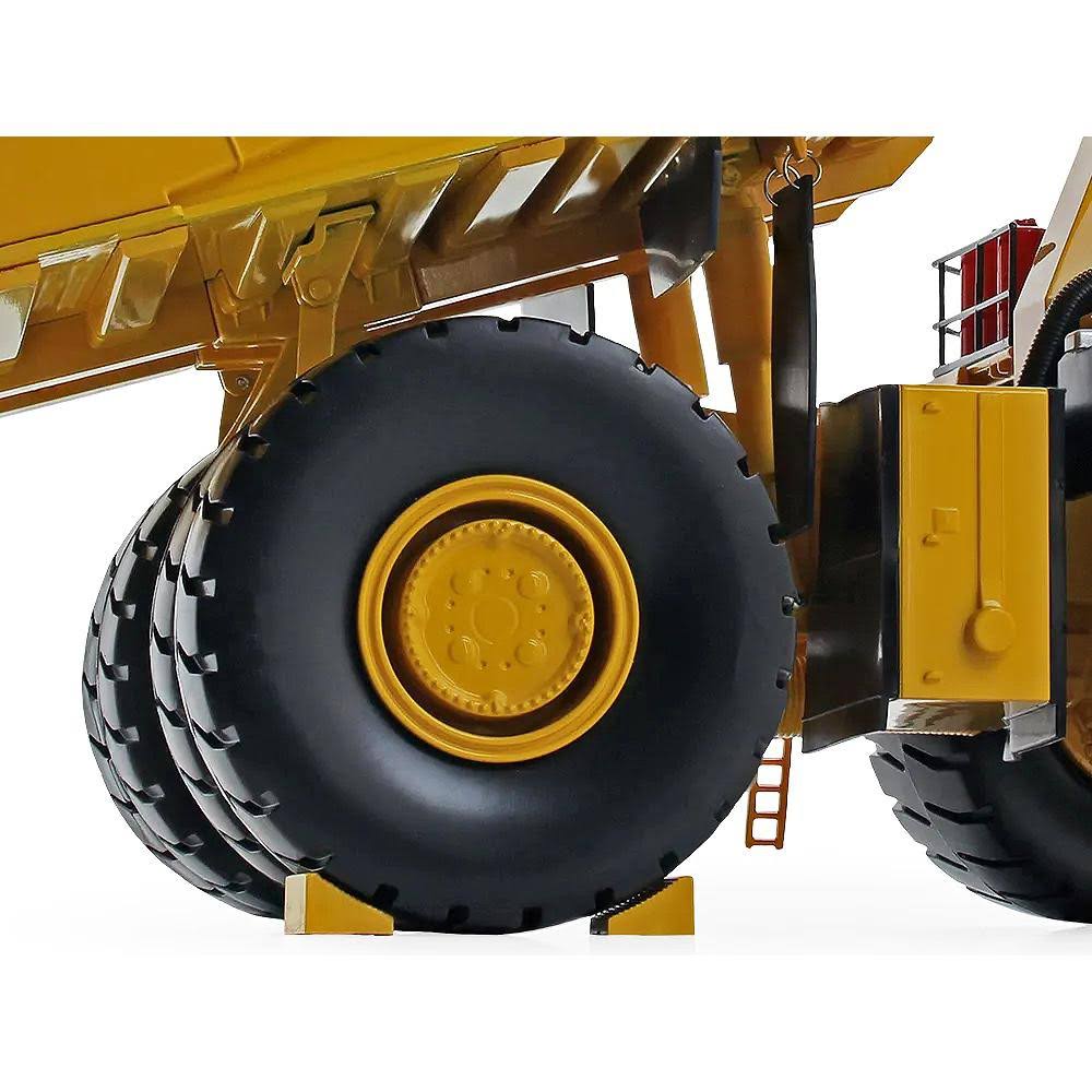Komatsu 980E-AT Dump Truck 1/50 Diecast Model by First Gear 50-3415