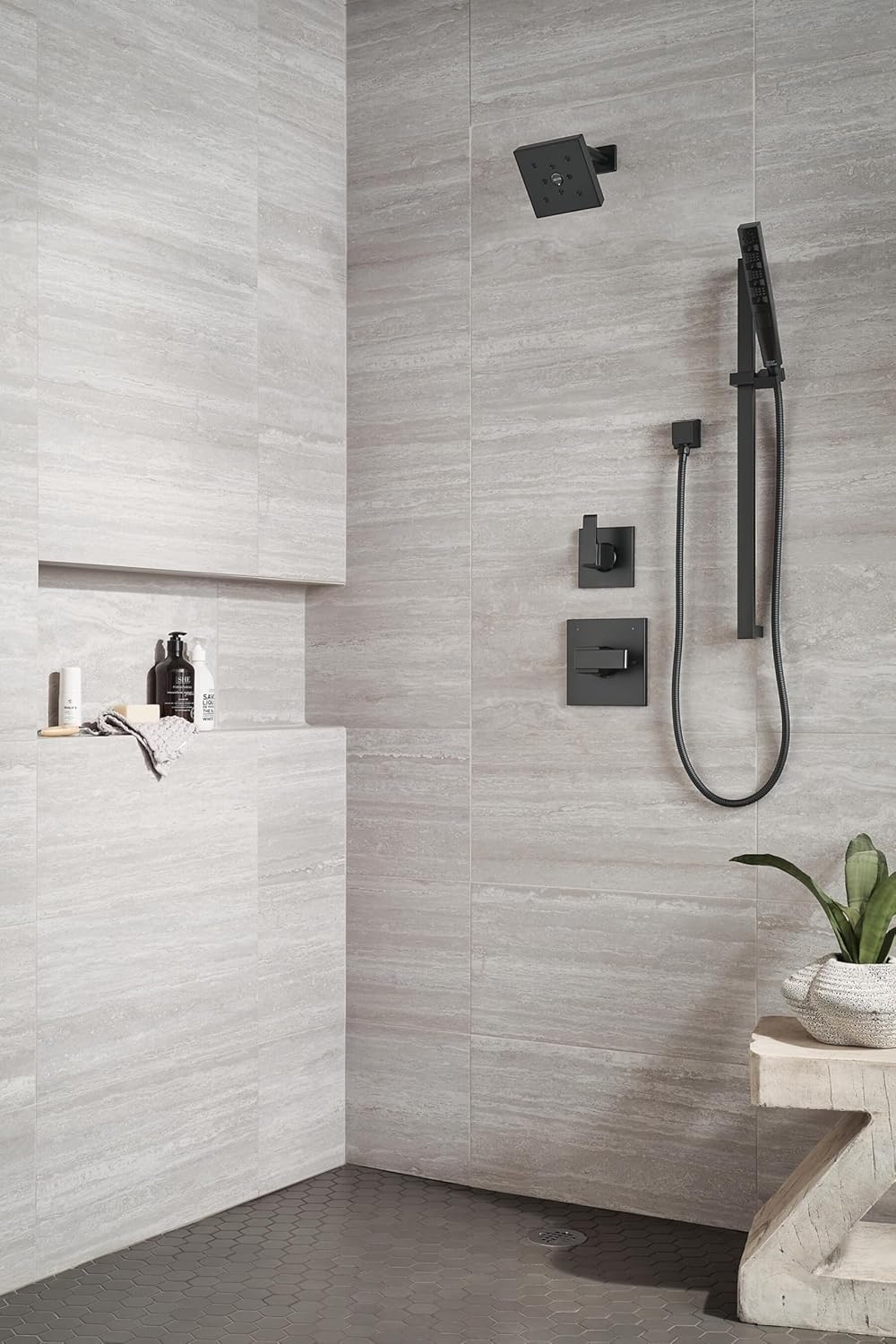 Delta Faucet Ara 14 Series Single-Function Shower Faucet Set, Single-Spray H2Okinetic Shower Head, Black Shower Faucet, Delta Shower Trim Kit, Matte Black T14267-BL (Valve Not Included)
