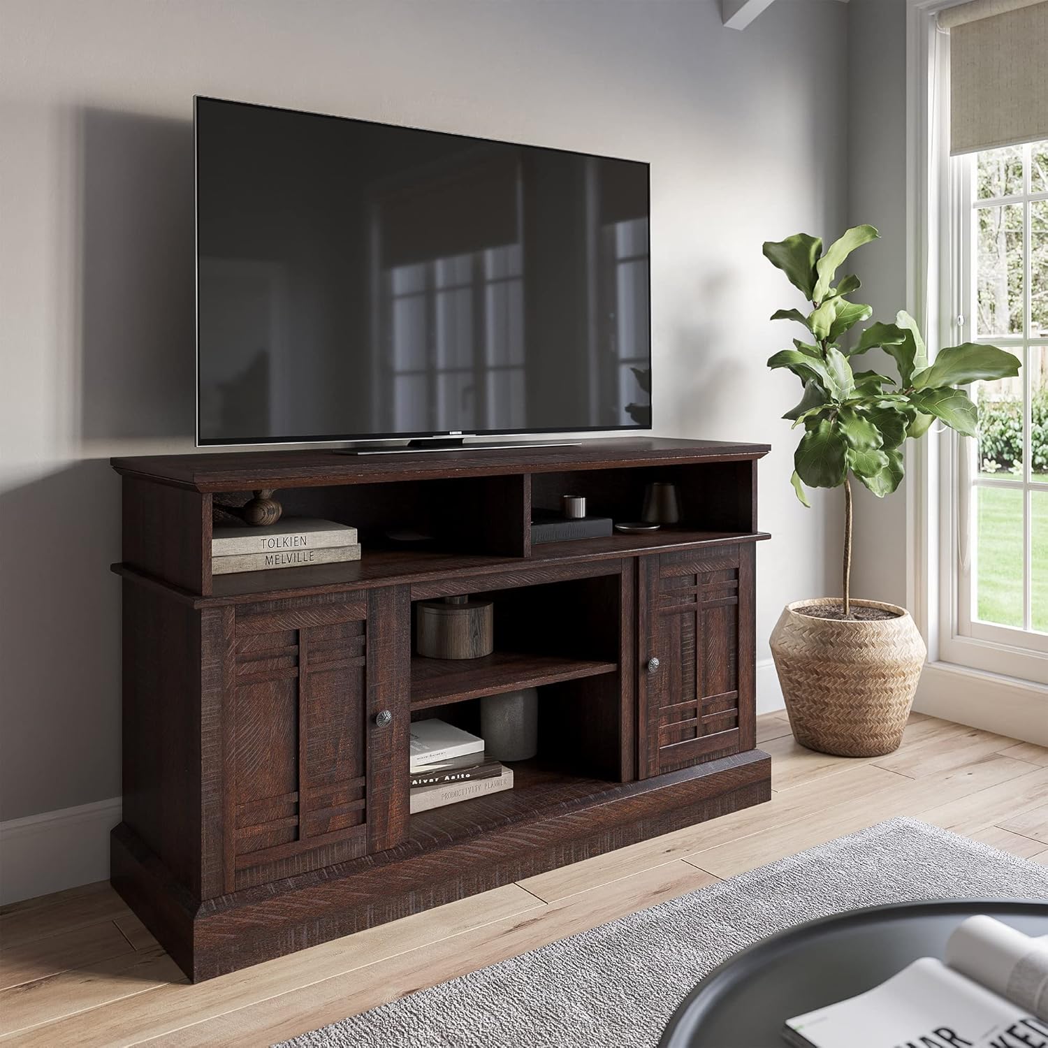 BELLEZE Modern Farmhouse Wood TV Stand & Media Entertainment Center Console Table for TVs up to 50 Inch with Open Storage Shelves & Cabinets – Norrell (Gray Wash)