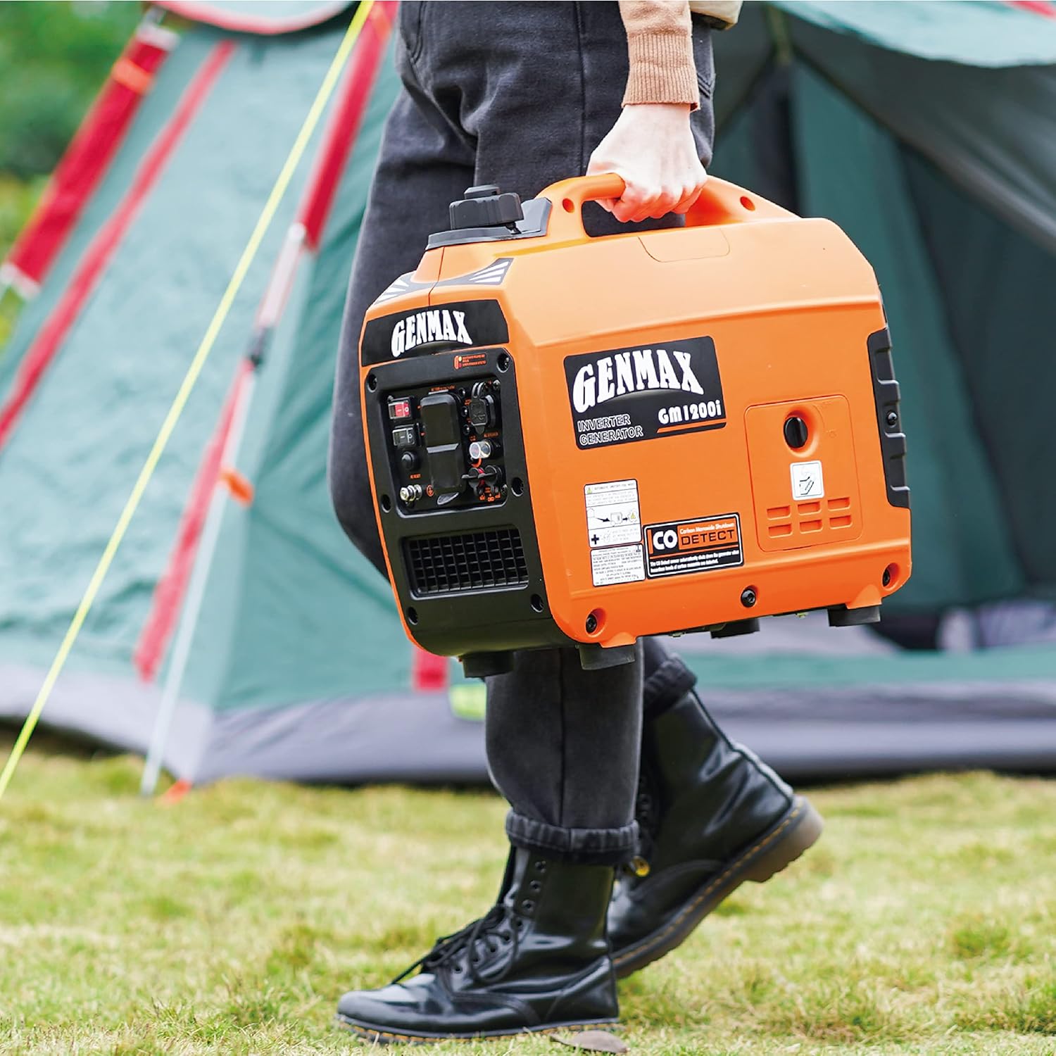 GENMAX Quiet Power Series Inverter Generator，Gas Powered, EPA Compliant, Eco-Mode Feature, Ultra Lightweight for Backup Home Use & Camping (GM5500i)