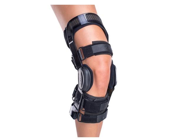 DonJoy FullForce Ligament Knee Brace (Size: Medium, Compartment: CI, Length: Standard, Side: Left)