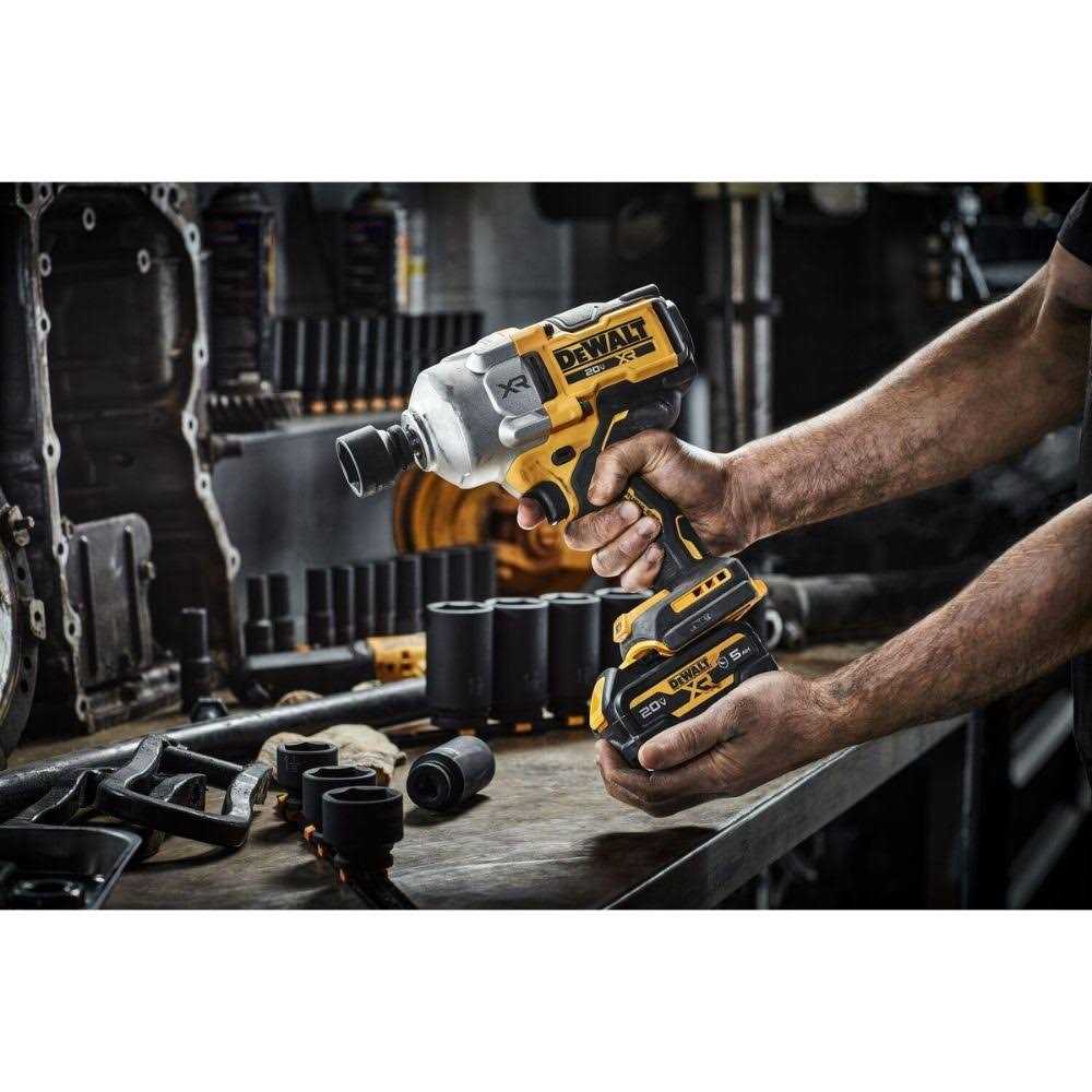 DeWalt DCF961B 20V MAX* XR Brushless Cordless 1/2  High Torque Impact Wrench with Hog Ring Anvil