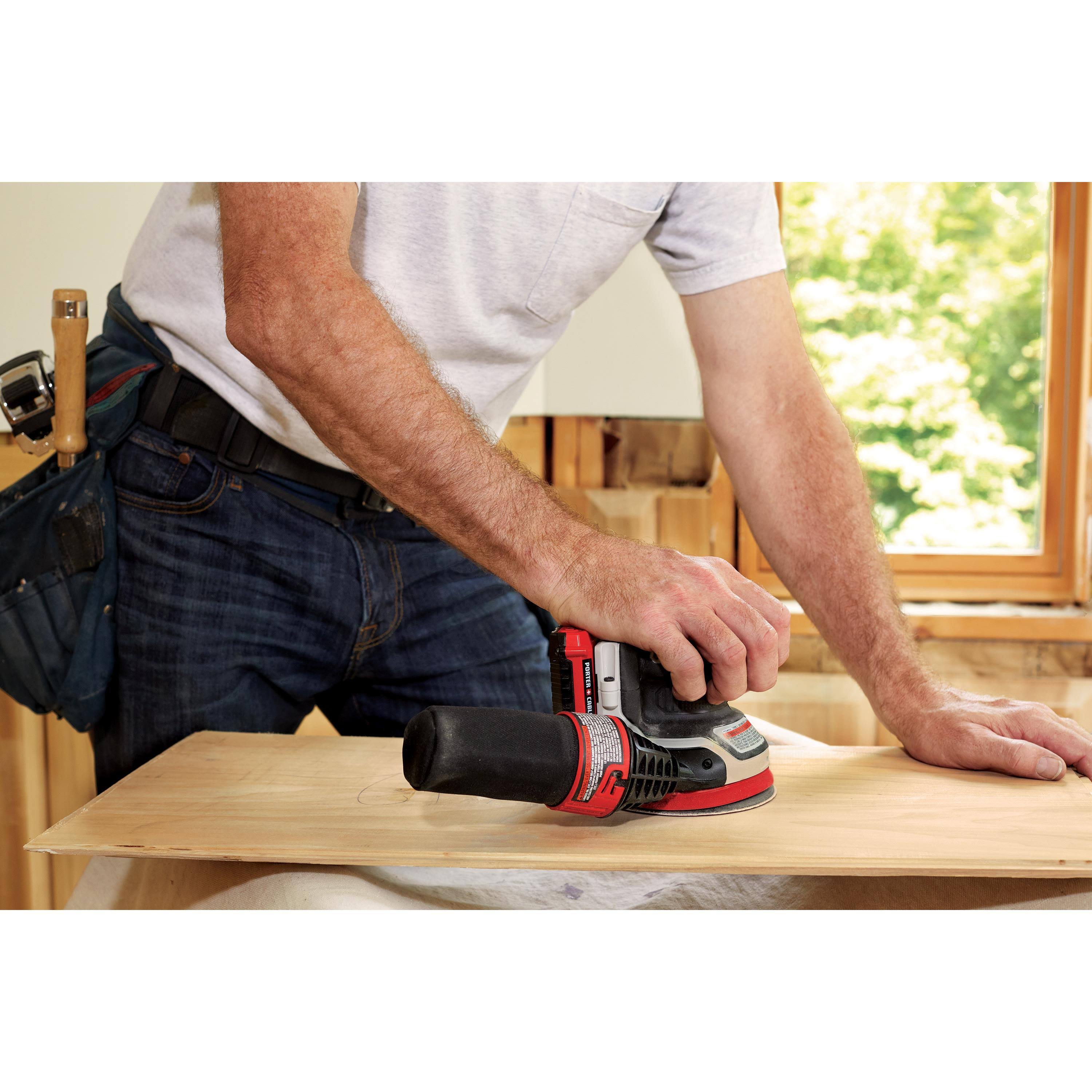 Porter-Cable PCCW205B 20V Max Cordless Random Orbital Sander