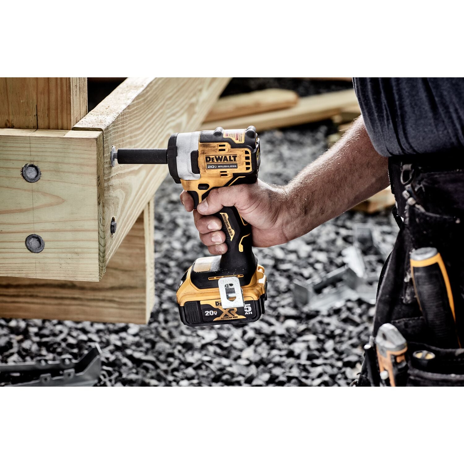 DeWalt DCF913B 20V MAX* 3/8′′ Cordless Impact Wrench w/ Hog Ring Anvil, Tool Only