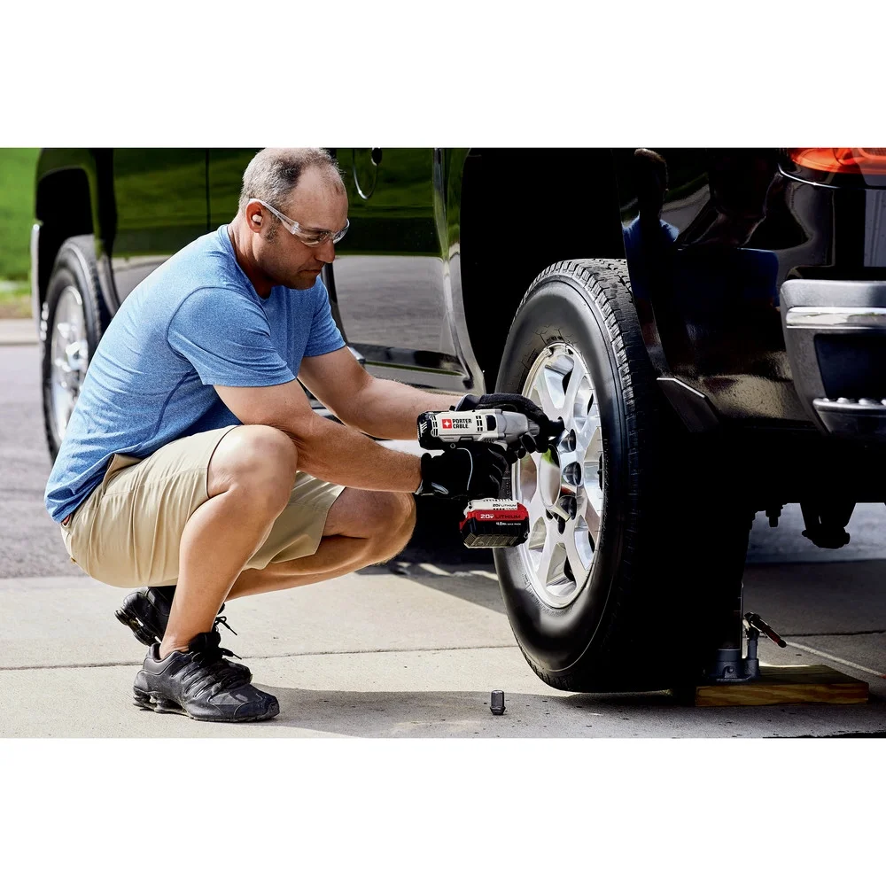 Porter Cable 20V 1/2 in. Cordless Brushed Impact Wrench Kit (Battery & Charger)
