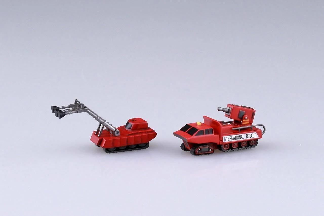 Aoshima 55021 Thunderbirds 2 u0026 Rescue Mechanic 1/350 Scale Kit