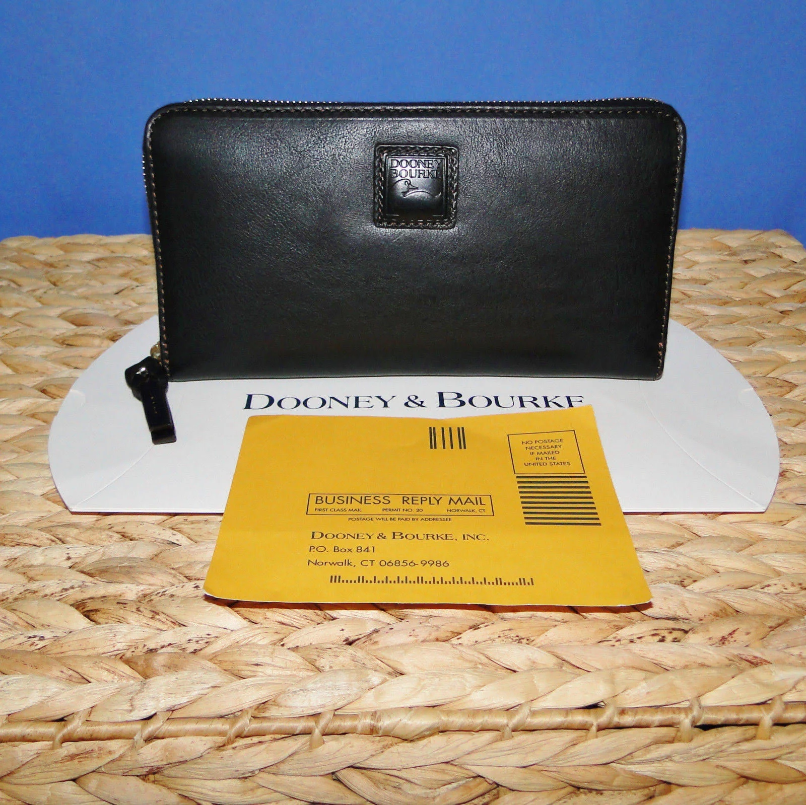 Dooney u0026 Bourke Florentine Large Zip Around Wristlet, Black