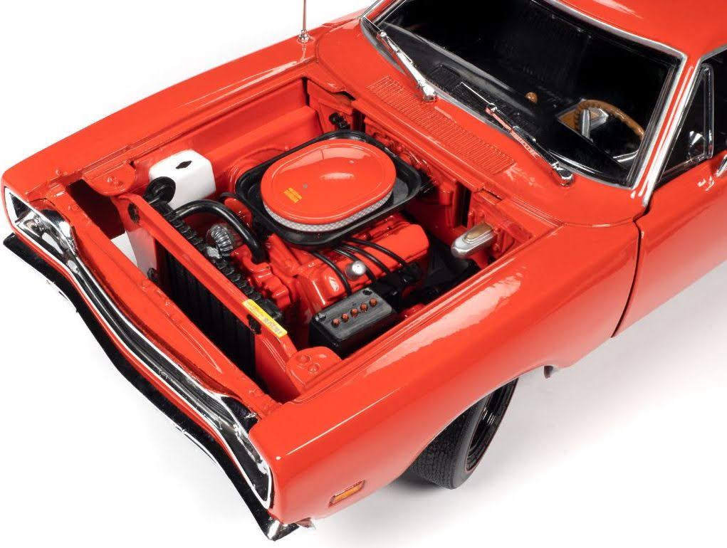 1969/5 Dodge Coronet Super Bee Hardtop R4 Red Muscle Car u0026 Corvette Nationals (MCACN) 1/18 Diecast Model Car by Autoworld