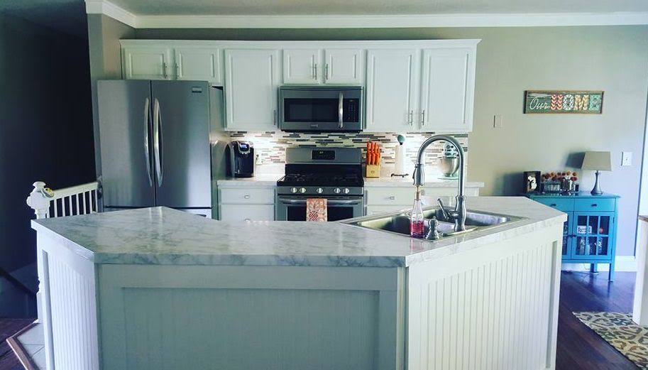 Stick on Countertop White Faux Marble Granite Film 36x22x 144x22 Roll