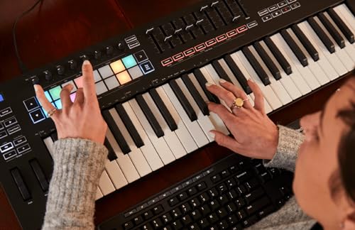Novation Launchkey 37 [MK3] MIDI Keyboard Controller - Seamless Ableton Live Integration. Chord Mode, Scale Mode, and Arpeggiator — All the software you need for Music Production.
