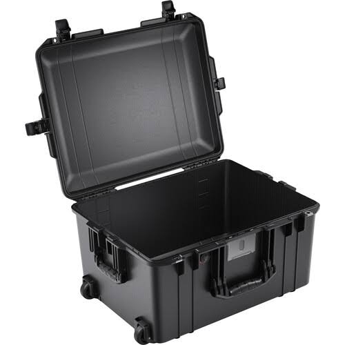 Pelican 1607 Air Case (with Foam) - Black