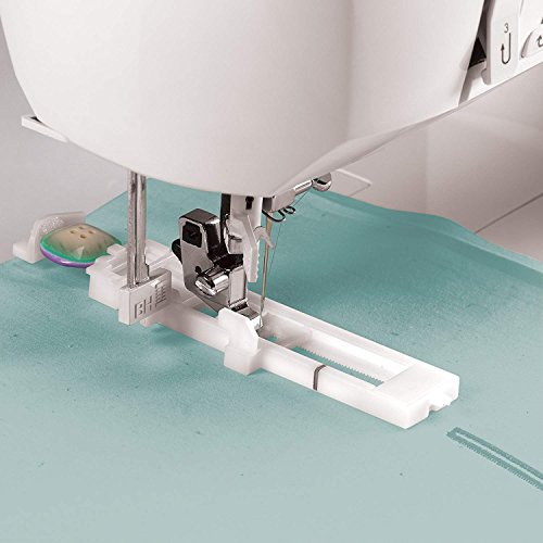 SINGER | 5560 Computerized Sewing Machine with Included Accessory Kit, Hard Cover & Extension Table, 203 Stitch Applications - Perfect for Beginners