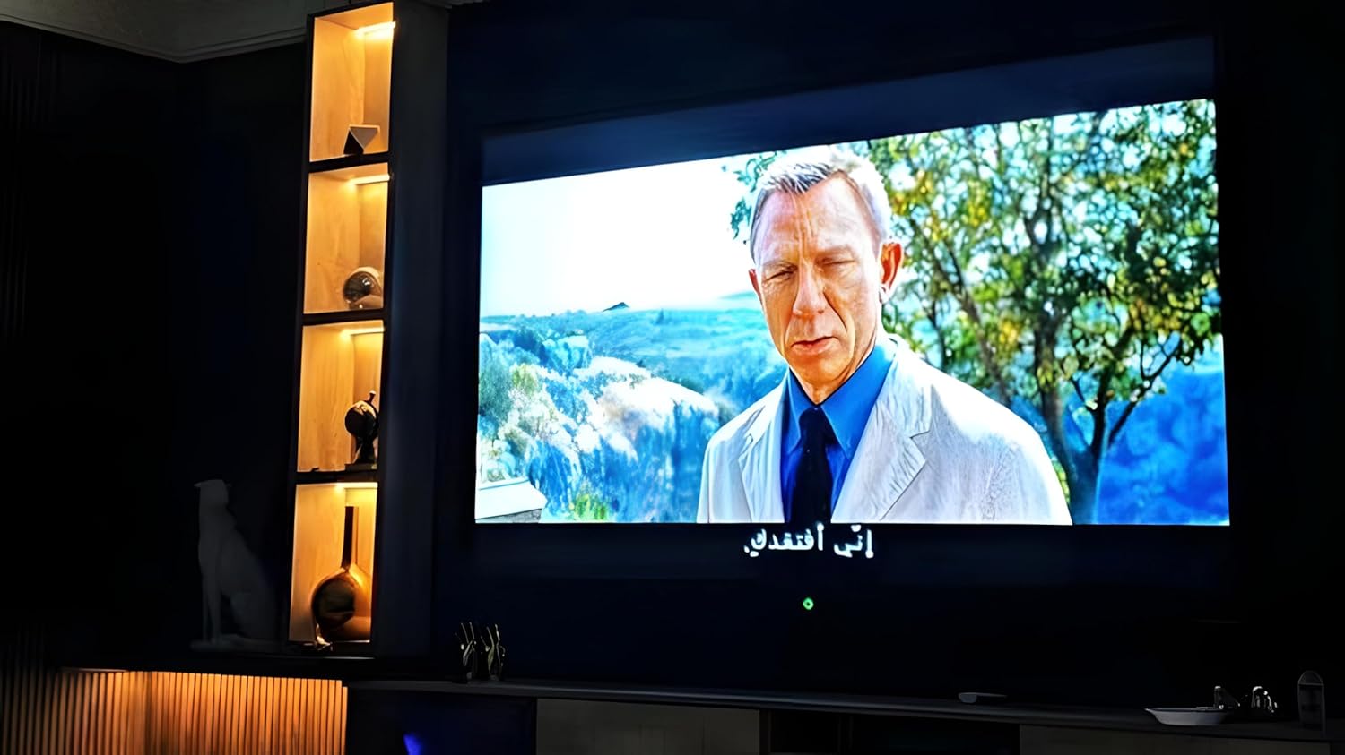 100 Inch Mobile Smart TV Television, LED Screen 4K UHD, A Display Designed to Fit Gracefully Into Any Room for Home Theatre, Entertainment