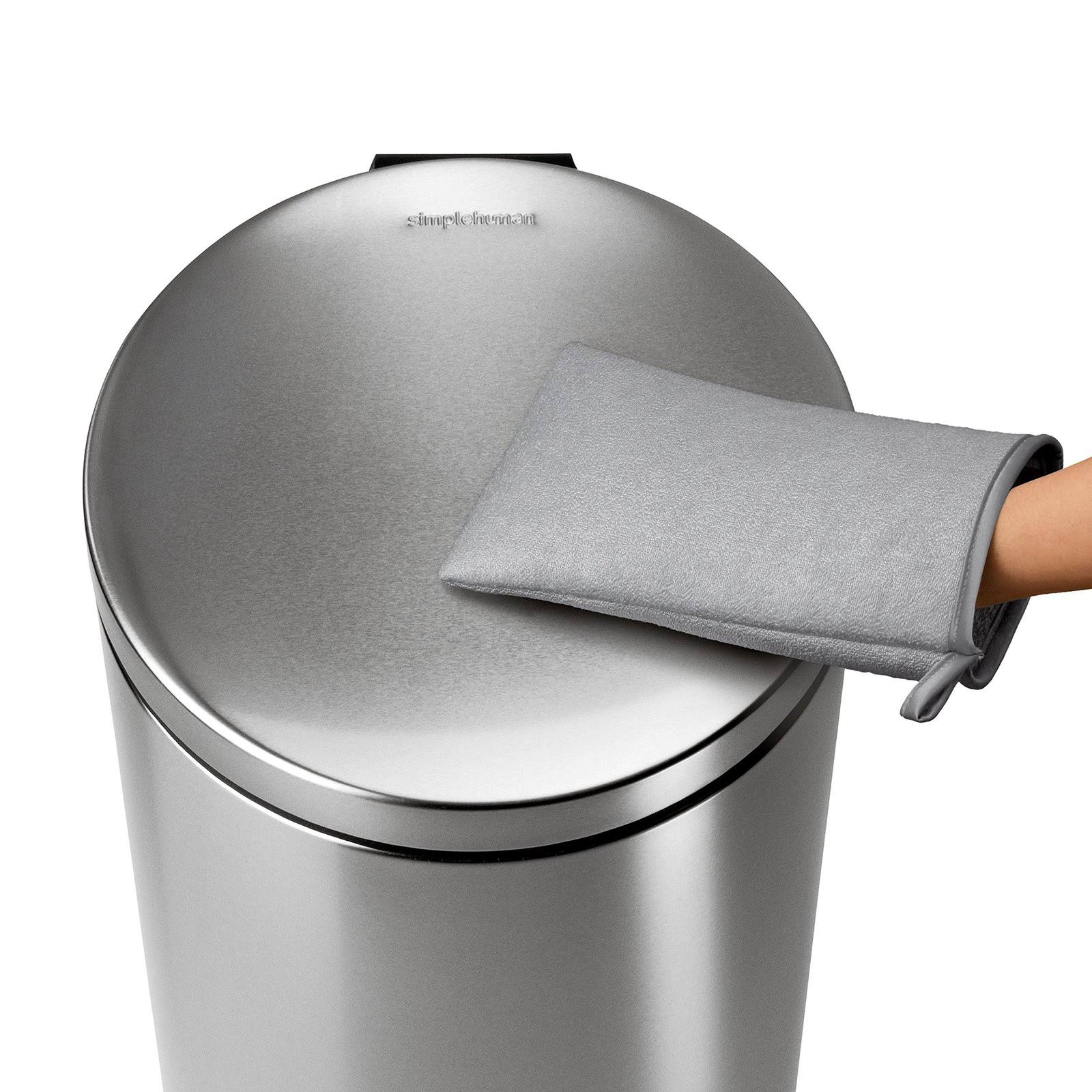 simplehuman 30L / 8 Gallon Round Step Trash Can, Brushed Stainless Steel