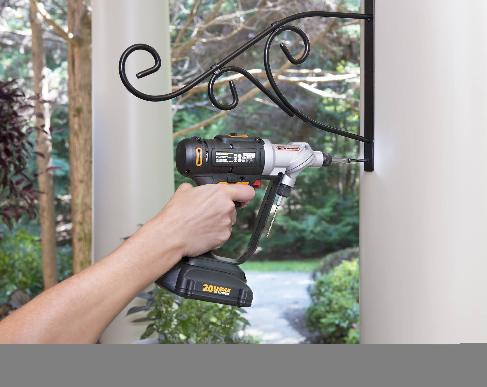 Worx WX176L.1 - 20-Volt Switchdriver Cordless 1/4 in. Drill and Driver with 67-Piece Accessory Kit