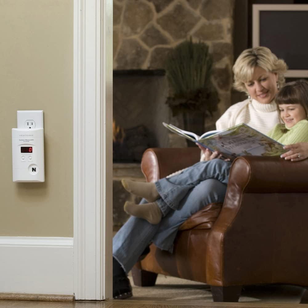 Kidde Nighthawk Carbon Monoxide Detector, AC-Plug-in with Battery Backup, Digital Display, Pack of 2