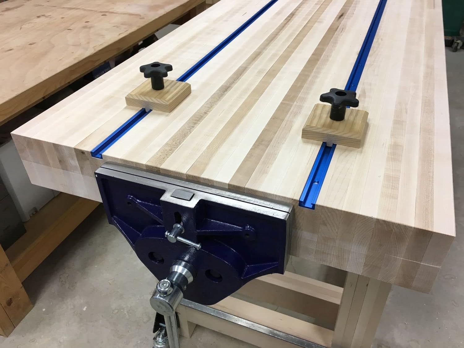 Rockler Universal Aluminum T Track Kit (17-Piece), 4’ Length T Track Aluminum w/ Unique Stacked-Slot Design - T Tracks Woodworking Kit Includes T-Slot Bolts, T-Knobs, 5-Star Knobs Pack of 2
