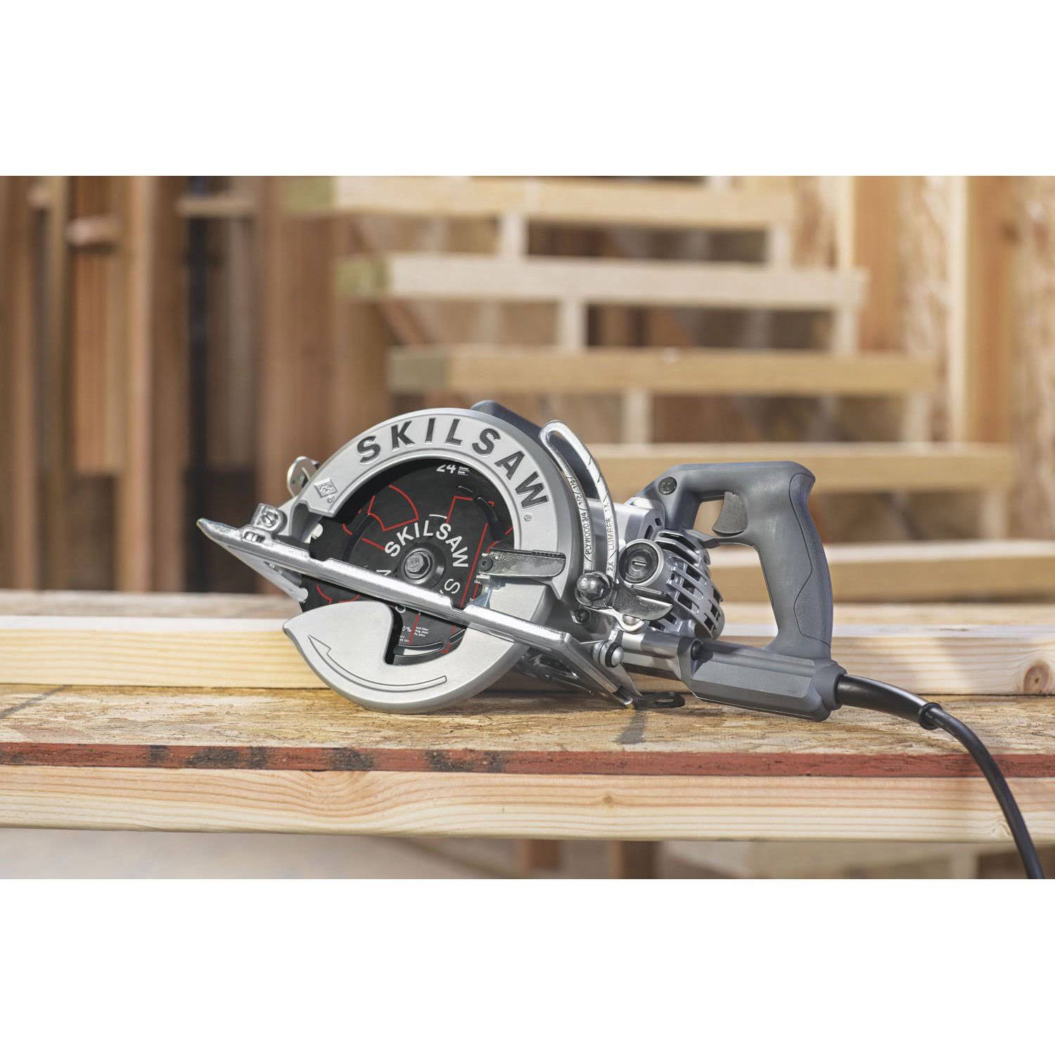Skilsaw SPT77W-01 7-1/4x22 Worm Drive Circular Saw