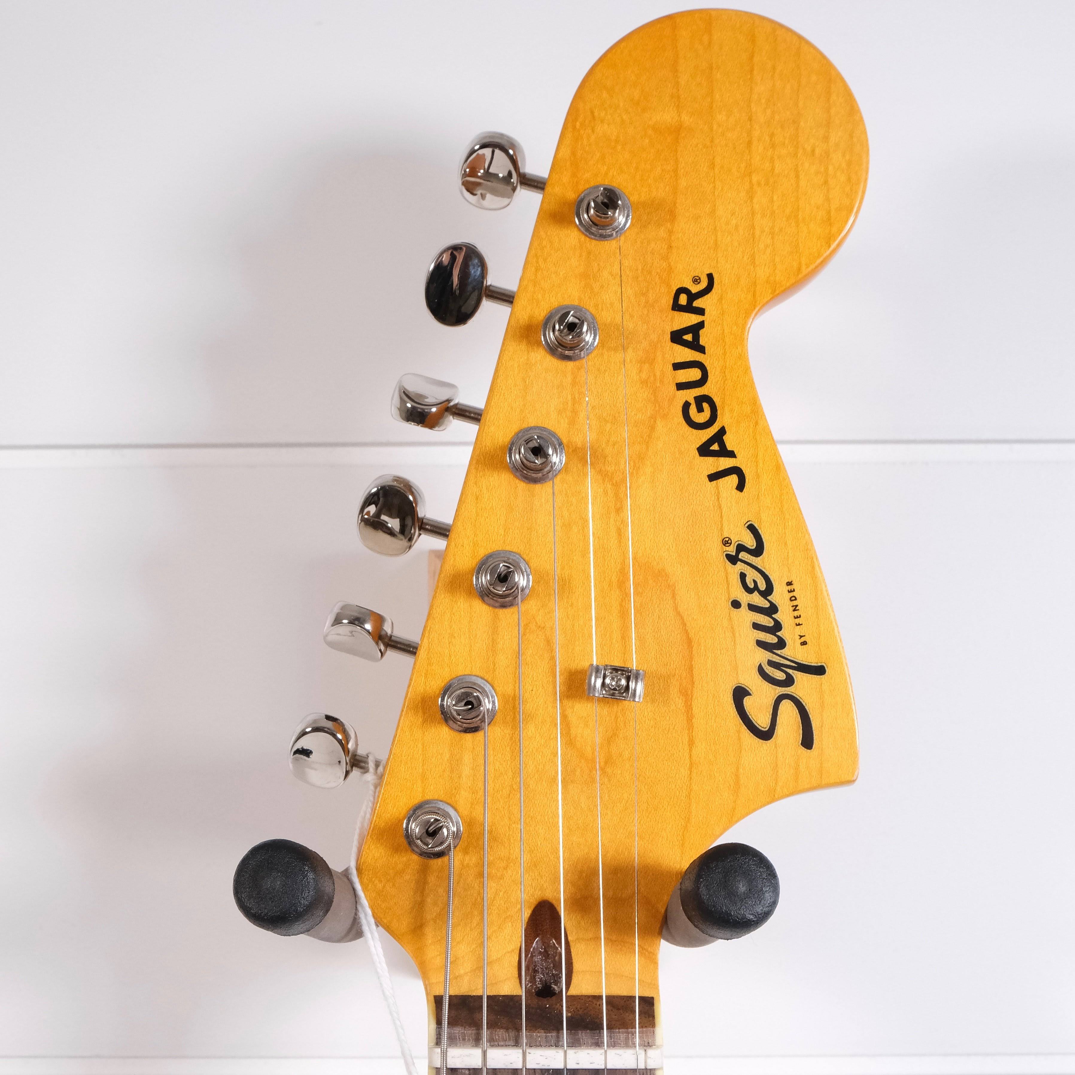 Squier Classic Vibe &70s Jaguar 3-Color Sunburst