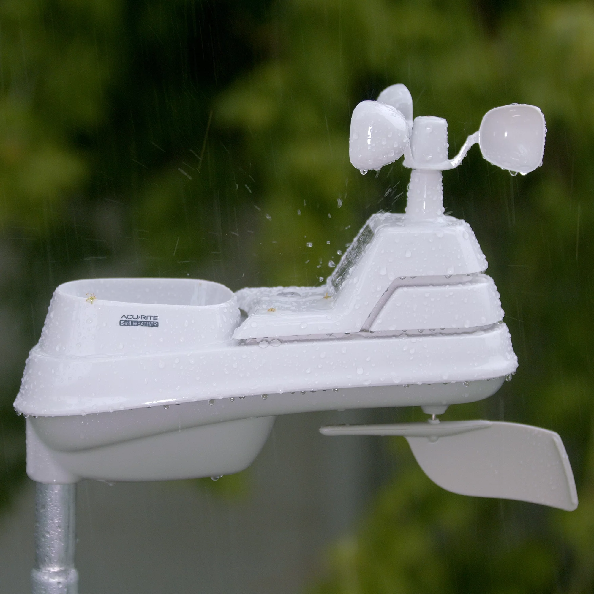 AcuRite Iris (5-in-1) Wireless Indoor/Outdoor Weather Station with Remote Monitoring (01536M)